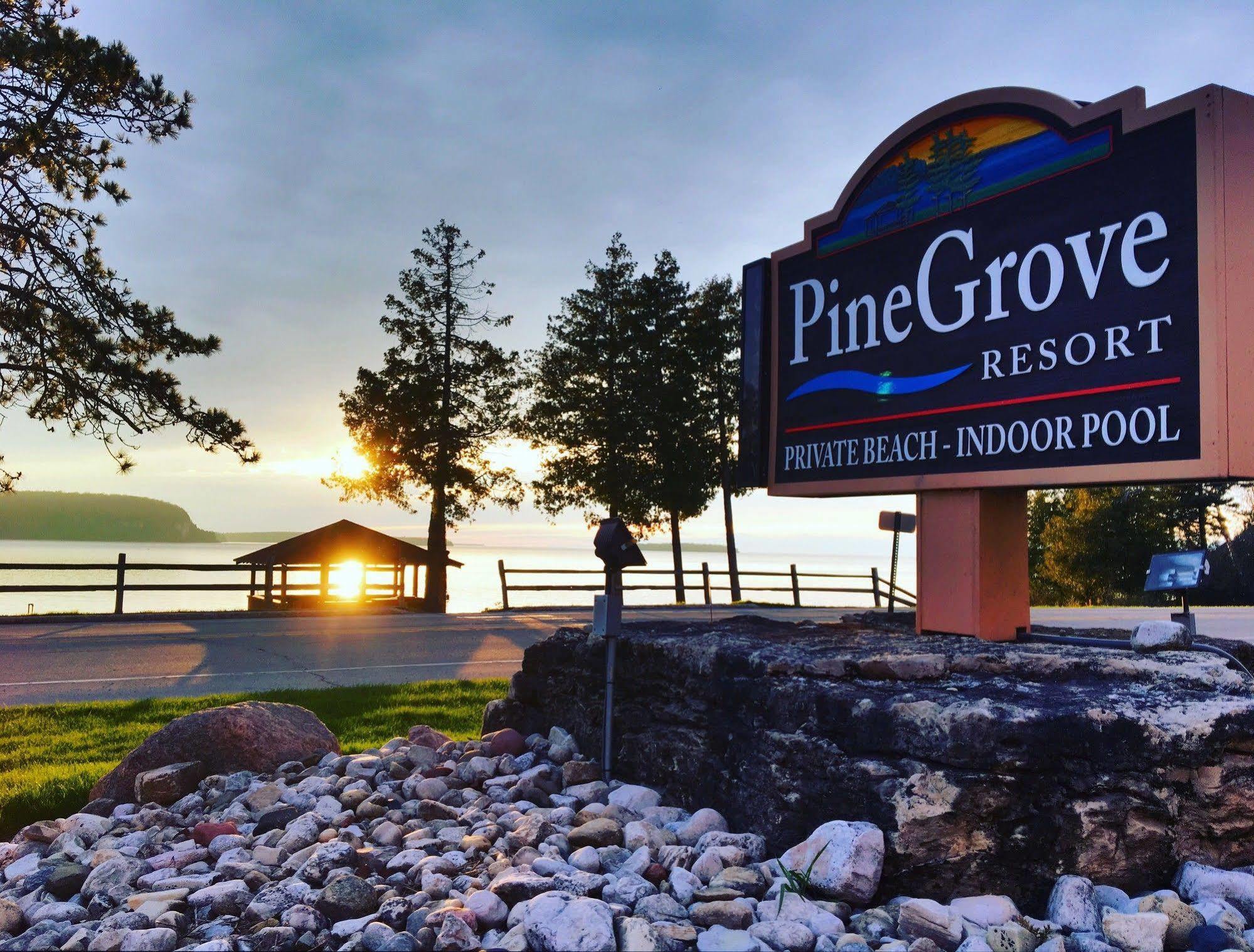 Pine Grove Resort Ephraim Exterior foto